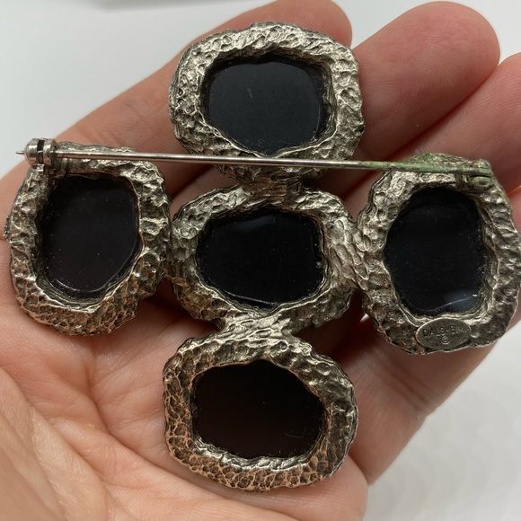 Dalsheim Rare Silver Tone Turquoise and Black Lava Rock Maltese Cross - Picture 3 of 4